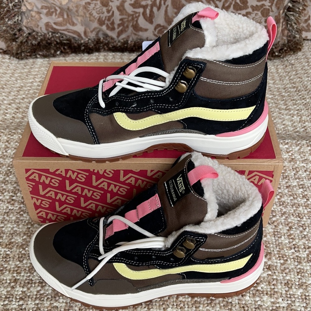 Vans Ultrarange Exo Hi Mte Canteen/Marshmallow WMN - Picture 3 of 16